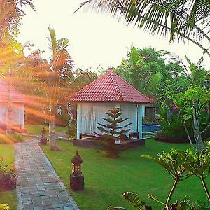D'Mell Bali